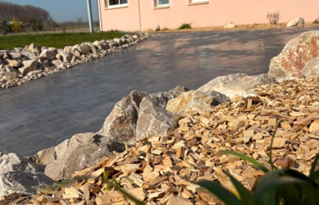 Création d'allée de maison et garage sur mesure à Arras, Lens, Lille - Paysagiste 2M Aménagement - 5